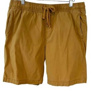 Banana Republic Factory Men's Honeycomb Cotton Blend Gold Deck Shorts‎ in Size M